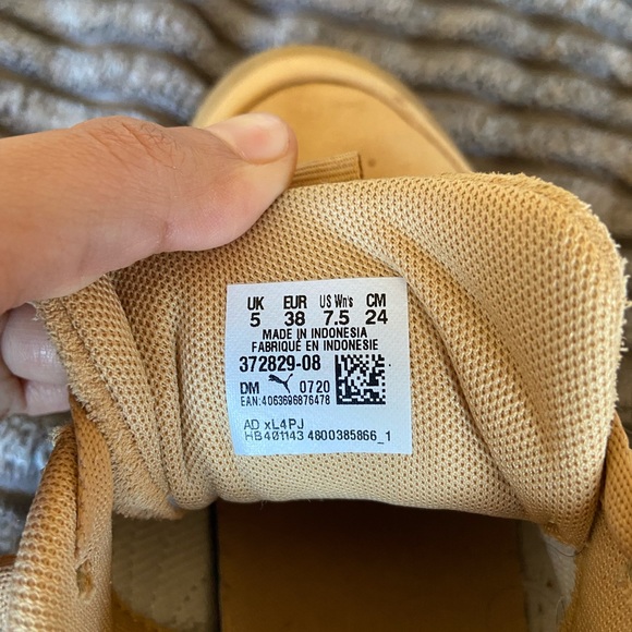 Puma shoes - Picture 5 of 6